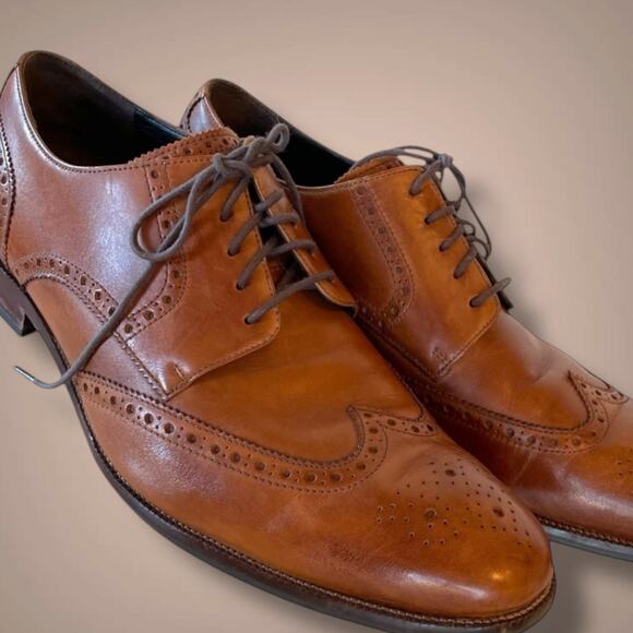 Men's 13M COLE HAN Tan Leather Modern Essentials Classic Wingtip Oxford, EUC - Picture 3 of 12